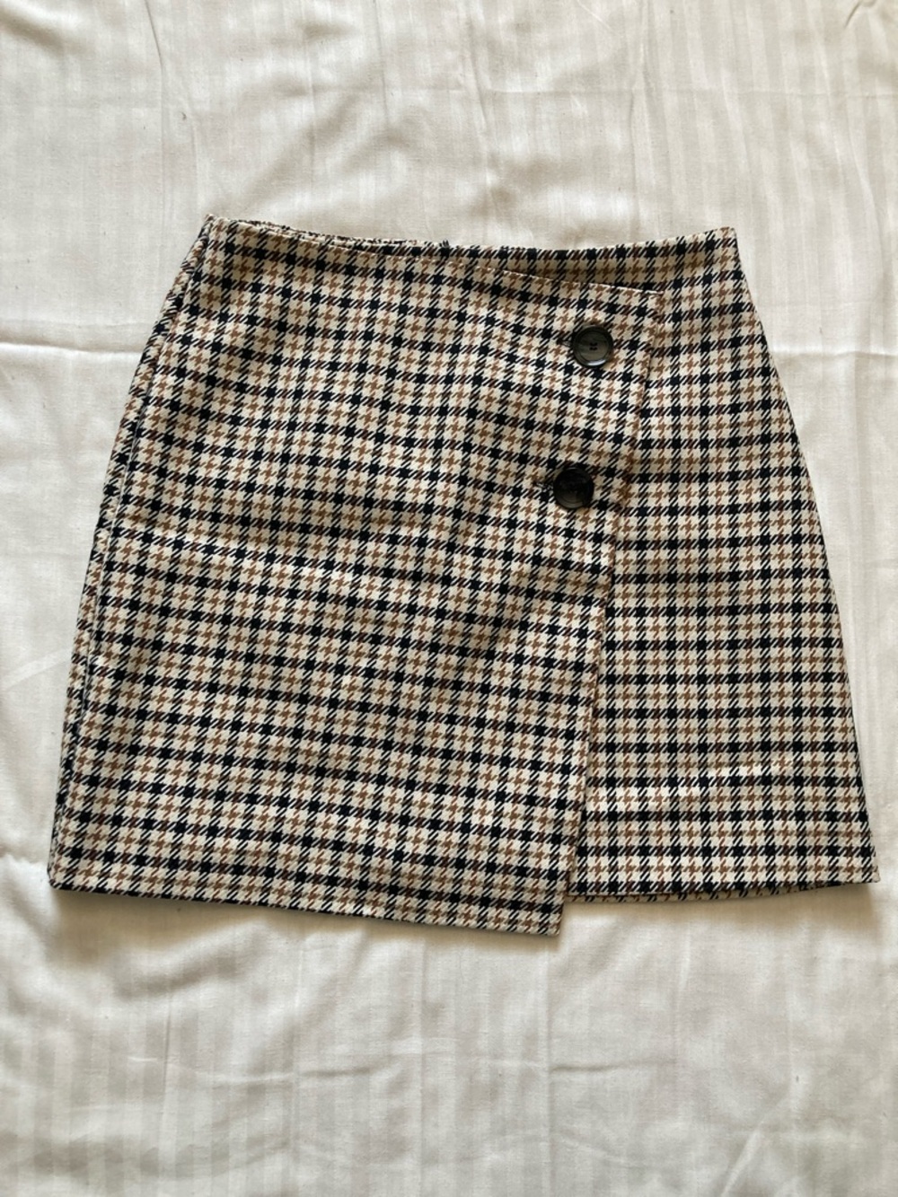 H&M Houndstooth Mini Skirt